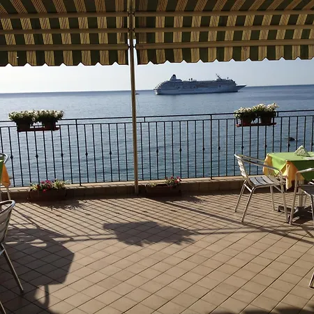 Alojamento de Acomodação e Pequeno-almoço Miramare